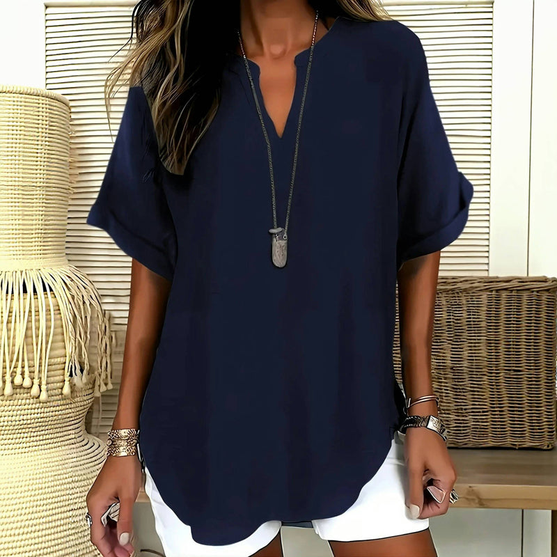 Julia | Effortless Elegance T-Shirts