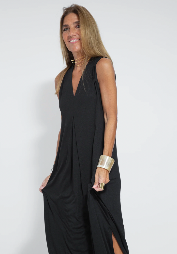 Solana - Ensemble consisting of a long, figure-hugging dress and a vest