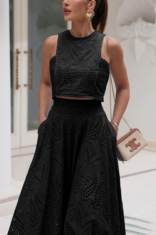 Maura  | Delicate Lace Complete